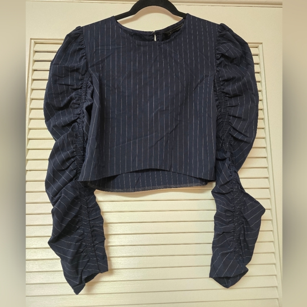 Zara - Juliet Navy & White Pinstripe Puff Sleeve Top With Keyhole Back Detail